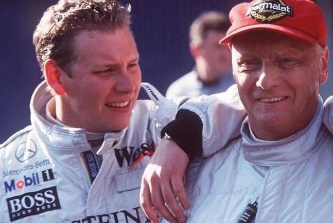 Imagen de El hijo de Niki Lauda homenajeó a su padre en el Dakar 2024