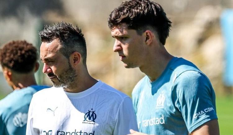 Imagen de Zaga albiceleste en Marsella: el central de la Selección que llegó a Olympique