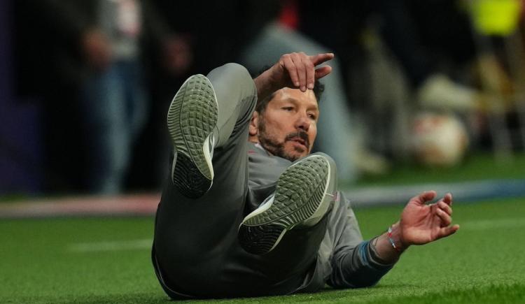 Imagen de Eliminado de todas las competencias: qué dijo Simeone tras el golpazo ante Barcelona