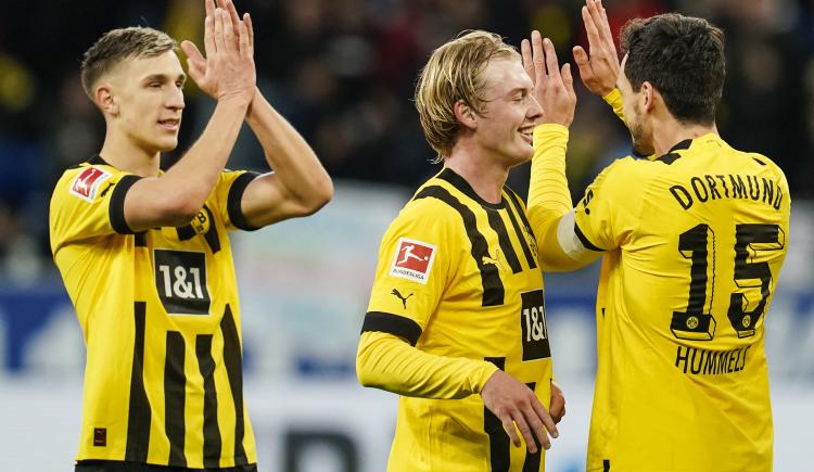 Imagen de Borussia Dortmund es líder en Alemania