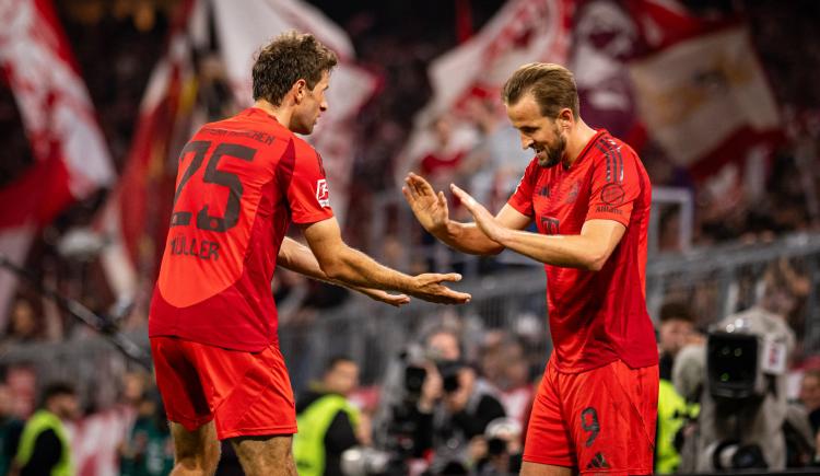 Imagen de Harry Kane anotó otro hat-trick en la Bundesliga