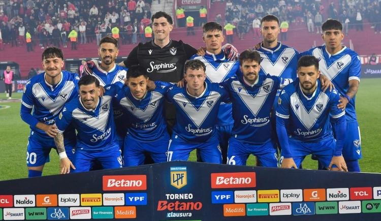 Imagen de Se rompió una racha histórica: Vélez jugó sin un solo jugador de la cantera en el once inicial