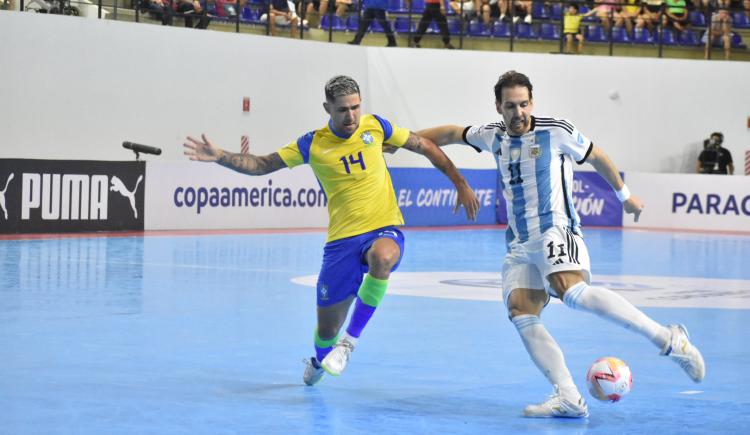 Imagen de Argentina cayó en la final de la Copa América de futsal ante Brasil
