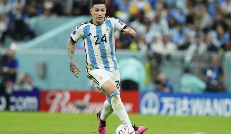 Imagen de Liverpool acelera por Enzo Fernández