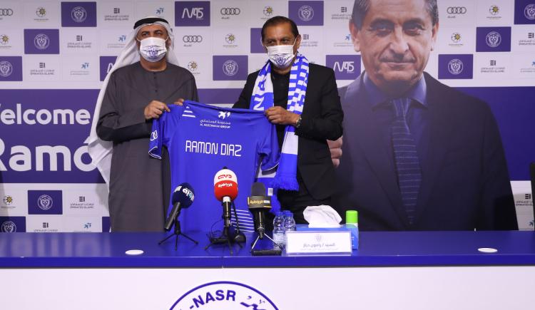 Imagen de RAMÓN DÍAZ FUE PRESENTADO EN EL AL-NASR