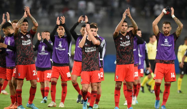 Imagen de Enzo Pérez, sobre la lesión de Rojas: "Hay que acompañarlo"