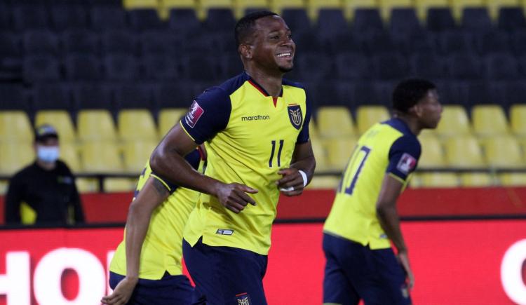 Imagen de ECUADOR GOLEÓ A BOLIVIA Y TREPÓ AL TERCER PUESTO