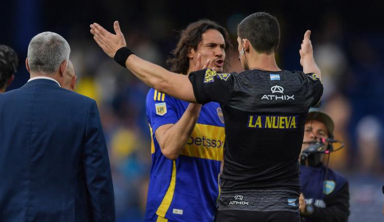 Imagen de Cavani, Matador con Nicolás Ramírez tras el Superclásico