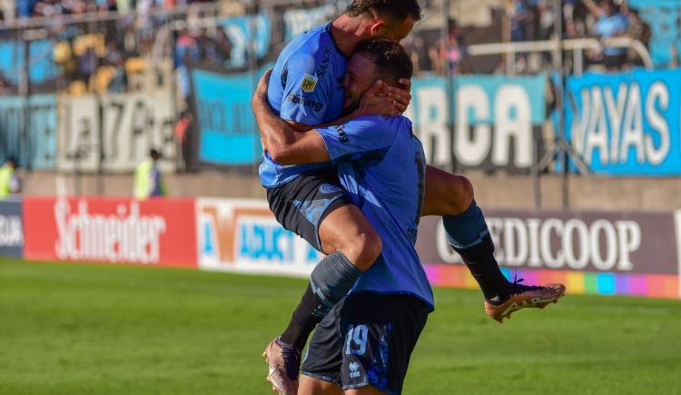 Imagen de Belgrano ganó sobre el final y avanzó en la Copa Argentina