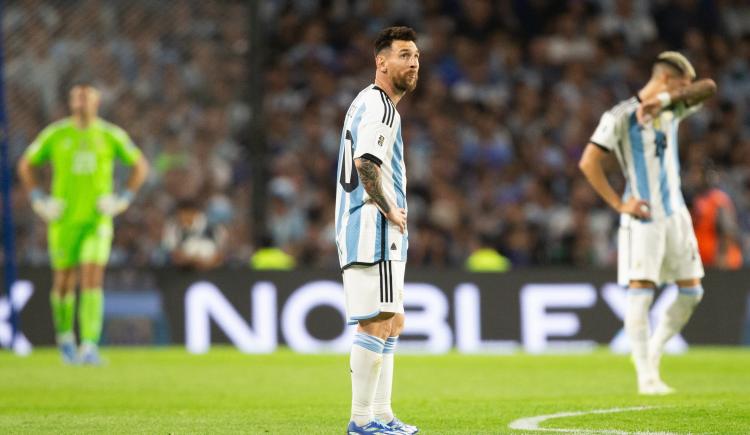 Imagen de La FIFA sancionó a la Selección Argentina: el castigo y los motivos