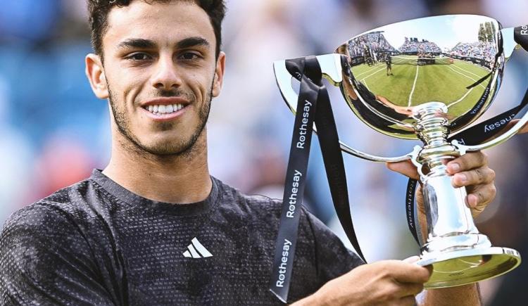 Imagen de Francisco Cerúndolo, campeón histórico en Eastbourne
