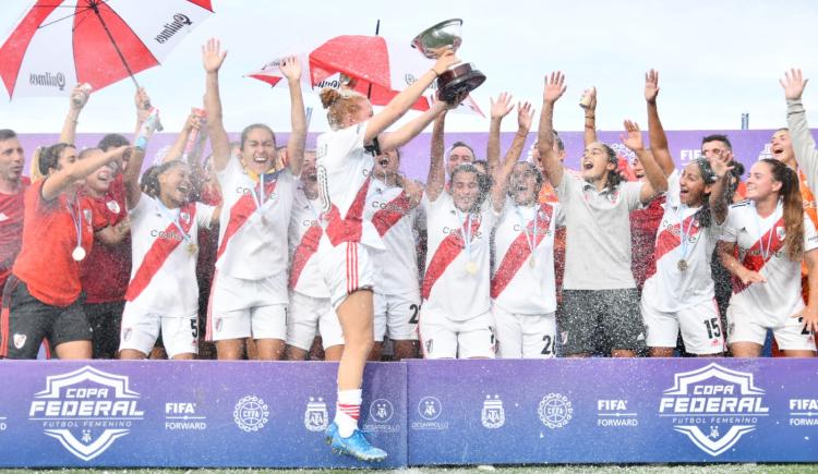 Imagen de River se consagró campeón de la Copa Federal Femenina