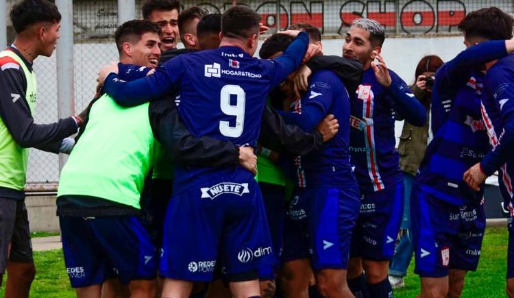 Imagen de Deportivo Morón le ganó un partidazo a Defensores de Belgrano y es escolta en su zona