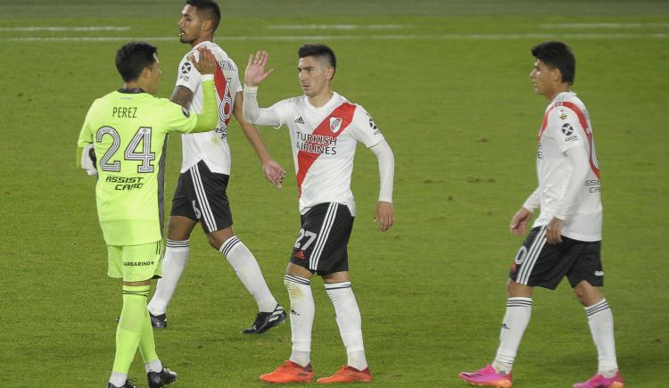 Imagen de River, el invicto ante Santa Fe, la épica de Enzo Pérez y su historial ante equipos colombiano