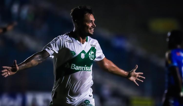 Imagen de Mauro Zárate: "Tengo ganas de jugar"