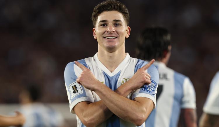 Imagen de Decime qué se siente esa picadura: Julián Álvarez abrió el clásico ante Brasil