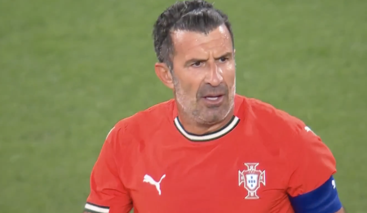 Imagen de Viral: la magia intacta de Figo a sus 52 años