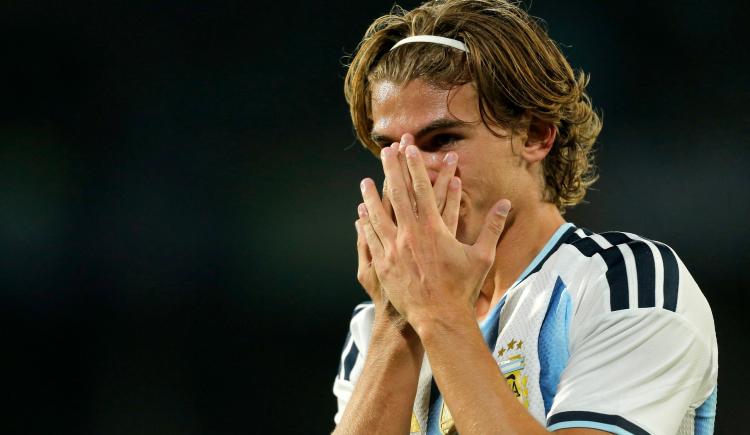 Imagen de Nico Paz rompió el récord histórico de la Selección Argentina: ¡12 victorias consecutivas desde su debut!