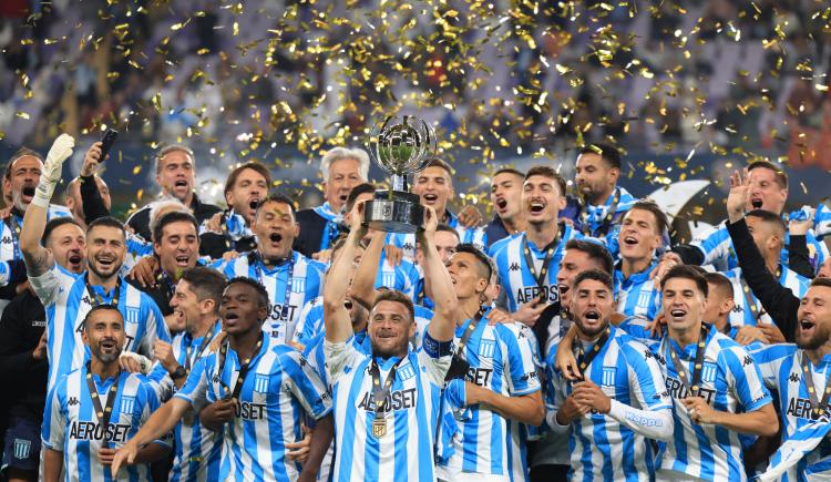 Imagen de Supercampeón:  Racing le ganó a Boca por 2 a 1