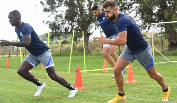 Imagen de SAN LORENZO: PERUZZI Y ZAPATA FUERON BAJAS  EN EL ENTRENAMIENTO