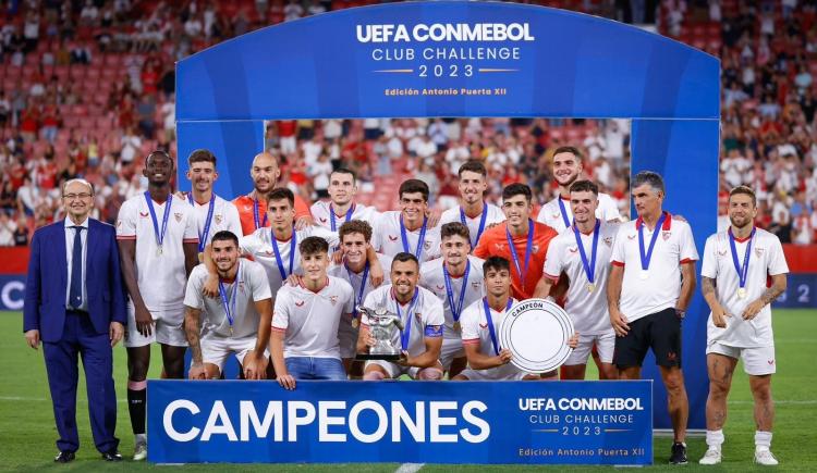 Imagen de Sevilla se quedó con el Desafío de Clubes de UEFA y Conmebol