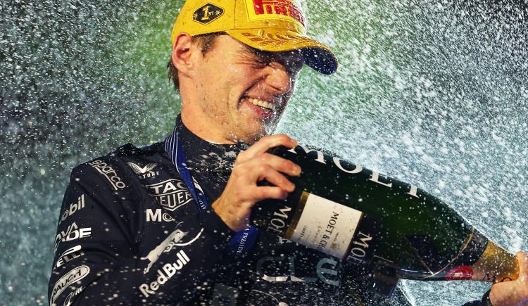 Imagen de Triunfo, descalificación y caos: Verstappen ganó en Las Vegas en un campeonato que arde