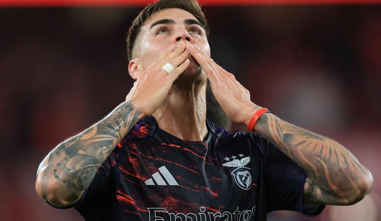 Imagen de Barrenechea convirtió su primer gol en la Liga de Portugal con Benfica