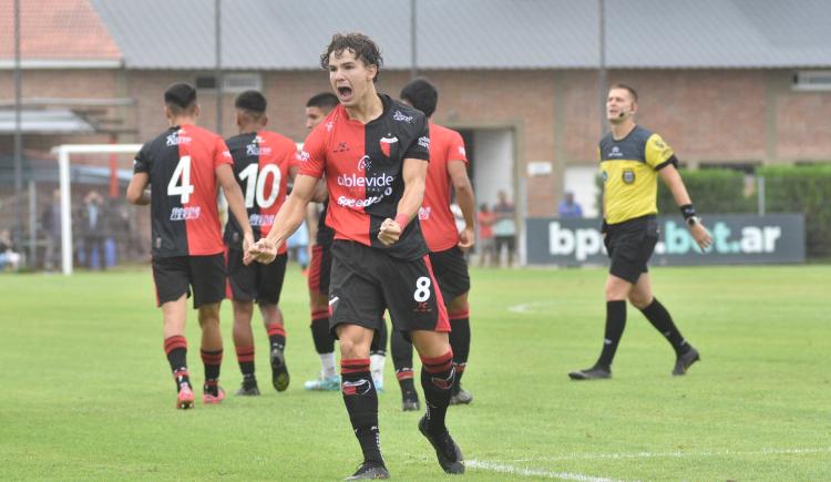 Imagen de Reserva: Colón se quedó con el clásico  ante Unión