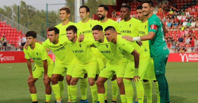 Imagen de Carlos Izquierdoz debutó en Sporting Gijón