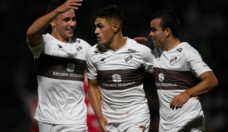 Imagen de MIRÁ EL RESUMEN DE PLATENSE 4-2 HURACÁN