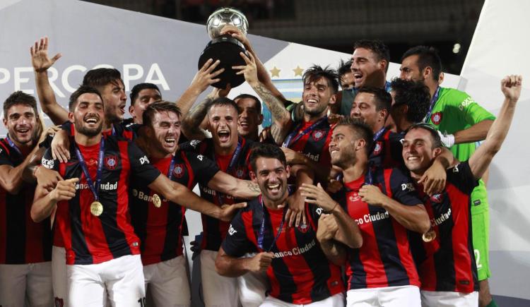 Imagen de A diez años del último título oficial de San Lorenzo: la Supercopa Argentina