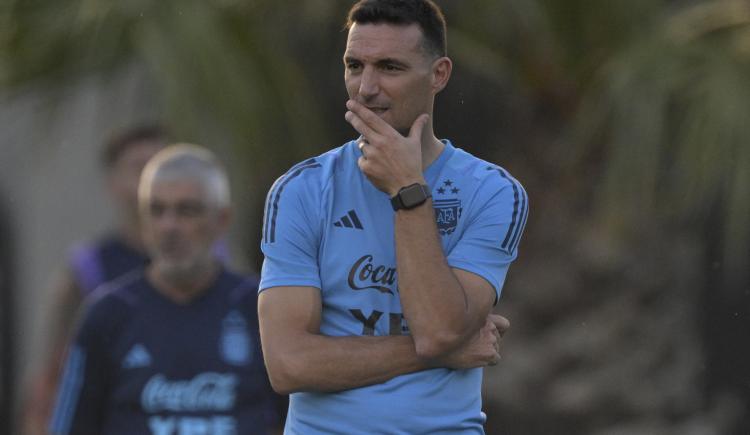 Imagen de Lionel Scaloni y las duplas de los interrogantes