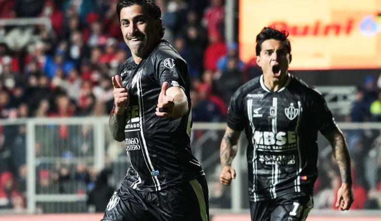 Imagen de Central Córdoba lo dio vuelta y venció 2-1 a Unión en Santa Fe