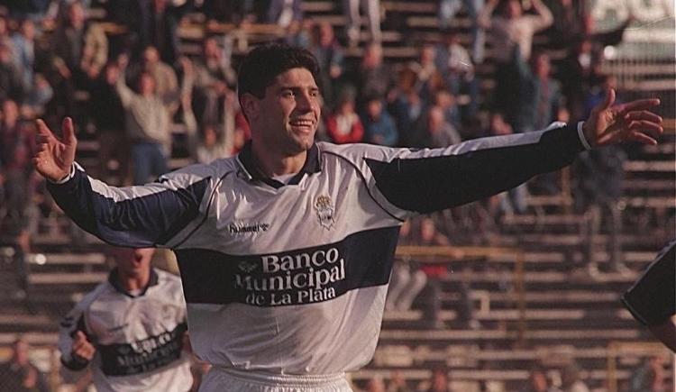 Imagen de Gimnasia saldó una deuda histórica por el "Pampa" Sosa