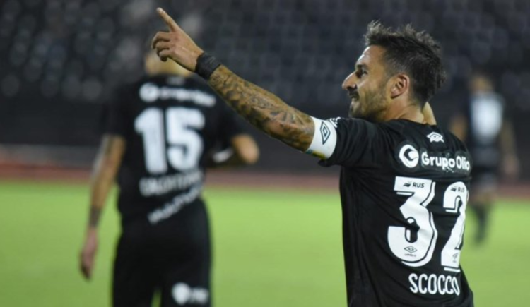 Imagen de PALESTINO Y NEWELL'S, DUELO DE NECESITADOS