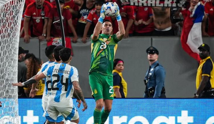 Imagen de Dibu Martínez, de la valoración a Julián y Lautaro a la satisfacción por cumplir con el cero en su arco