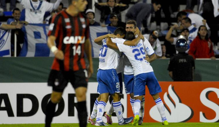 Imagen de Vélez y su historial con Brasil: un balance positivo para soñar con la clasificación