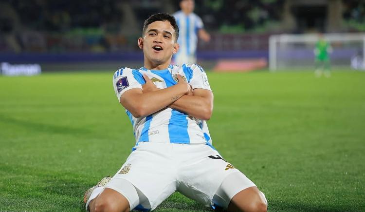 Imagen de Brilla en el Mundial Sub 20, fue titular en Boca, pero no juega en Reserva: quién es Dylan Gorosito