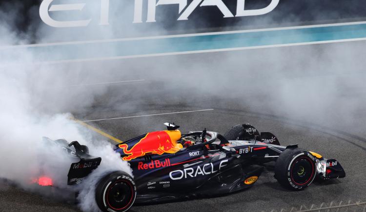 Imagen de Max Verstappen se quedó con la última carrera de la temporada