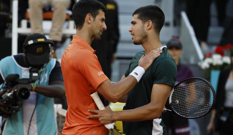 Imagen de Carlos Alcaraz-Novak Djokovic: choque estelar en las semis del ATP Finals