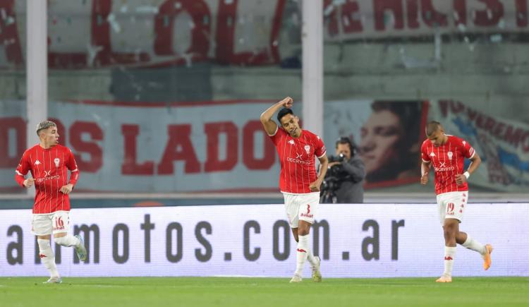 Imagen de Tropezar con la misma piedra: Huracán le hizo dos goles similares a Racing