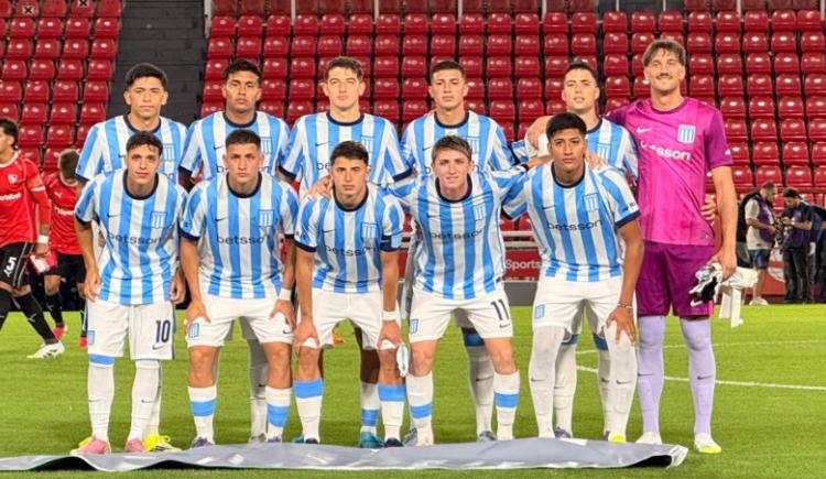 Imagen de Racing se adueñó del clásico de Avellaneda con una remontada heroica en el Torneo Proyección