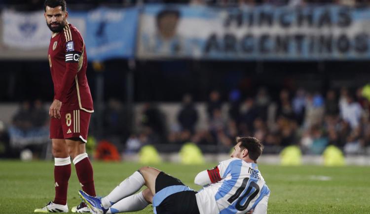 Imagen de Explotó el capitán: el tenso cruce de Messi con el capitán de Venezuela