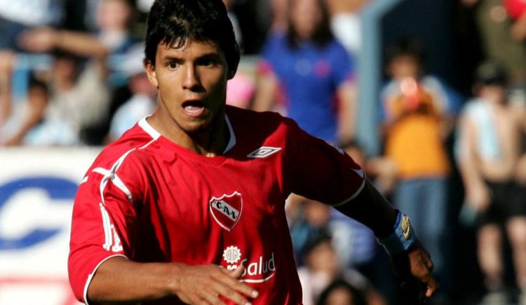 Imagen de Bomba: el Kun Agüero comenzaría a entrenarse esta semana en Independiente