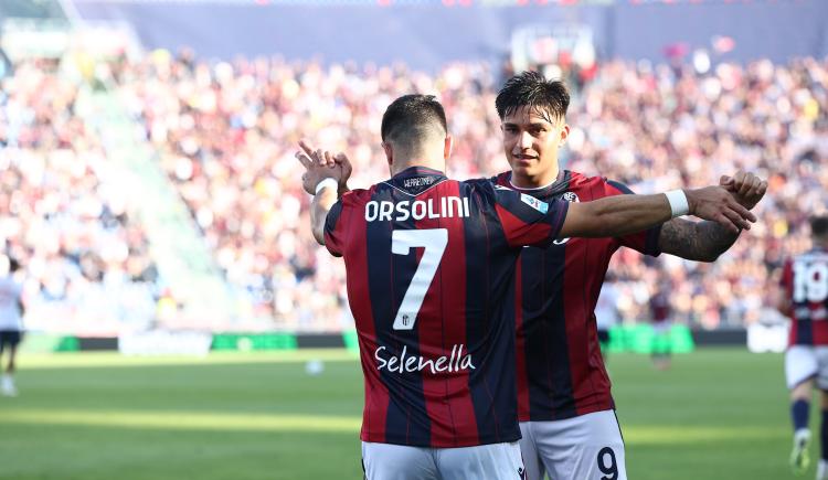 Imagen de Santi Castro marcó un golazo de taco en el triunfo agónico de Bologna sobre Genoa