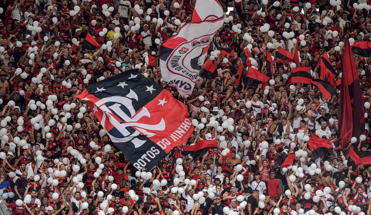 Imagen de Terror en Brasil: un hincha fue asesinado en la previa de Flamengo-Vasco da Gama