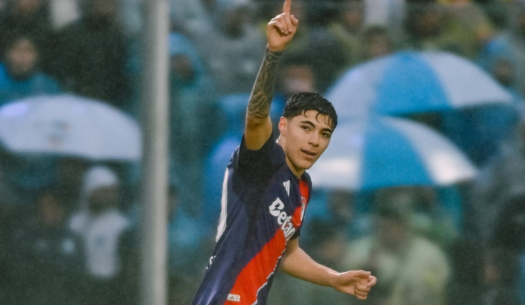 Imagen de Lluvia de esperanza: River le ganó agónicamente a Atlético Tucumán y sumó su tercera victoria al hilo