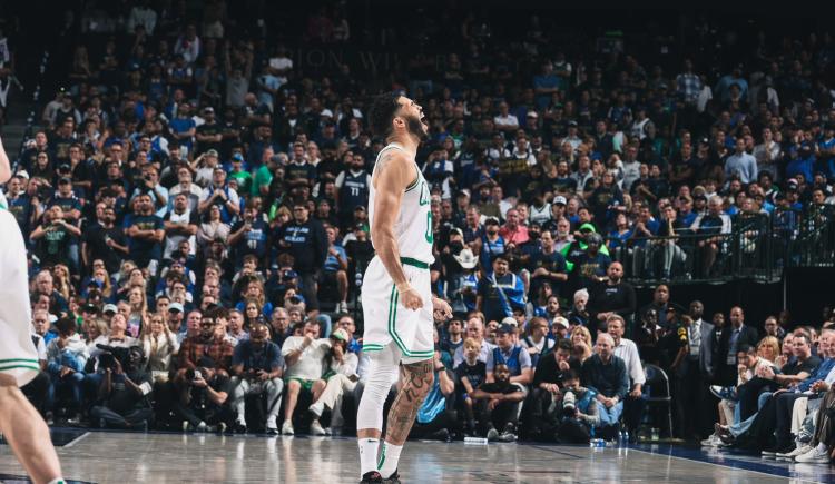 Imagen de Boston volvió a vencer a Dallas y acaricia el anillo de la NBA