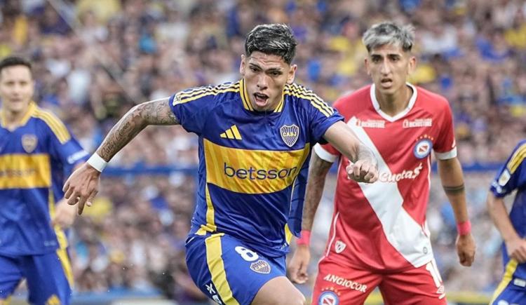 Imagen de Una gloria de Boca fustigó a Carlos Palacios