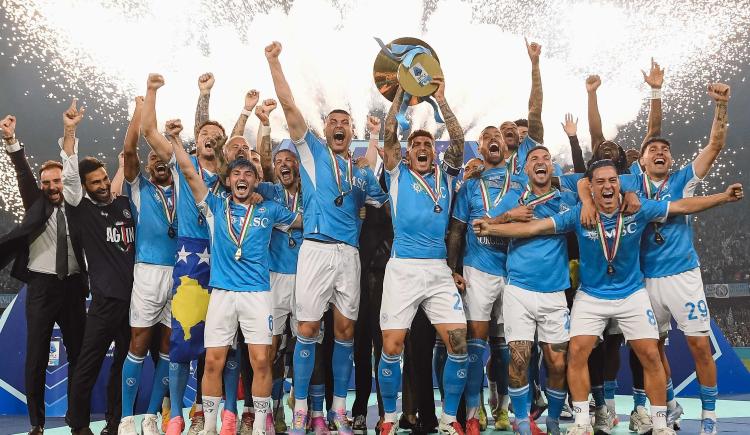 Imagen de 10 datos que dejó la consagración de Napoli en la Serie A